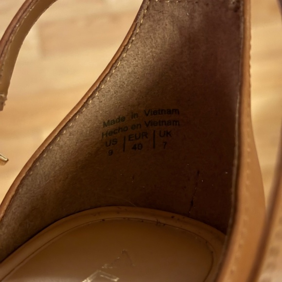 Brown Block Heel Sandals - Picture 3 of 4